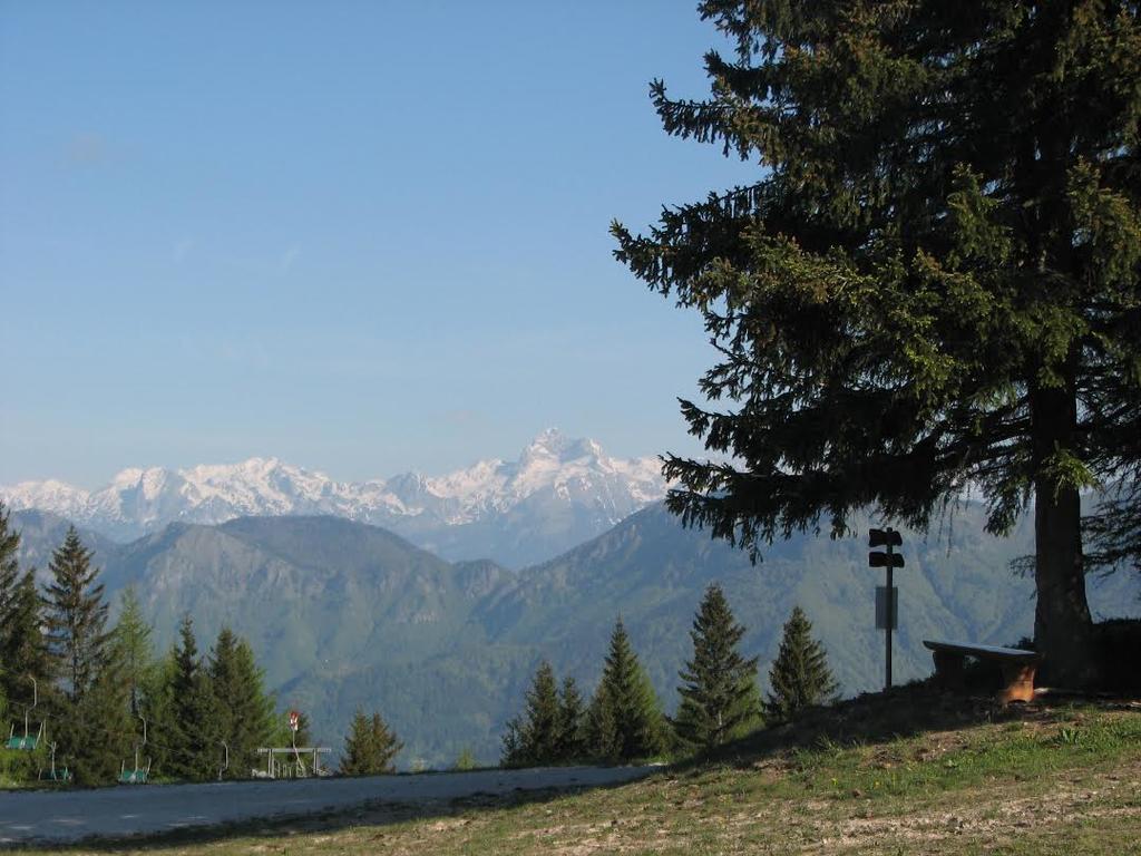 Apartmaji Srnca Cerkno Luaran gambar